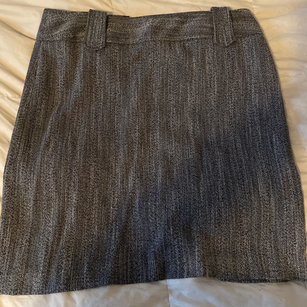 Gray tweed skirt